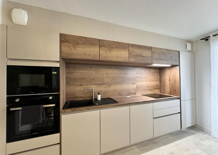 L'azur - Parking - Balcon - Circuit 24h - 4 Pers * Le Mans